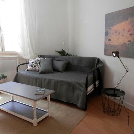 Couette Et Cafe Cyrano Apartment Bergerac Luaran gambar