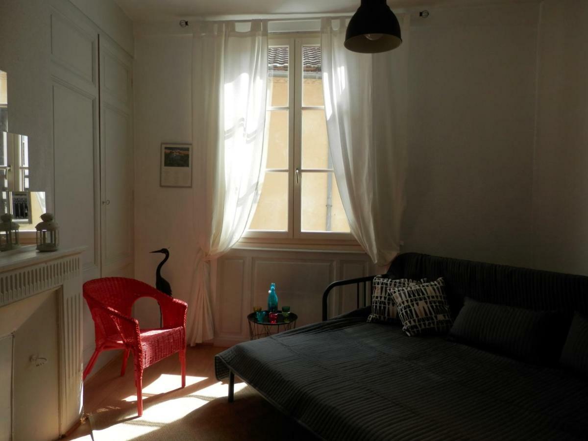 Couette Et Cafe Cyrano Apartment Bergerac Luaran gambar